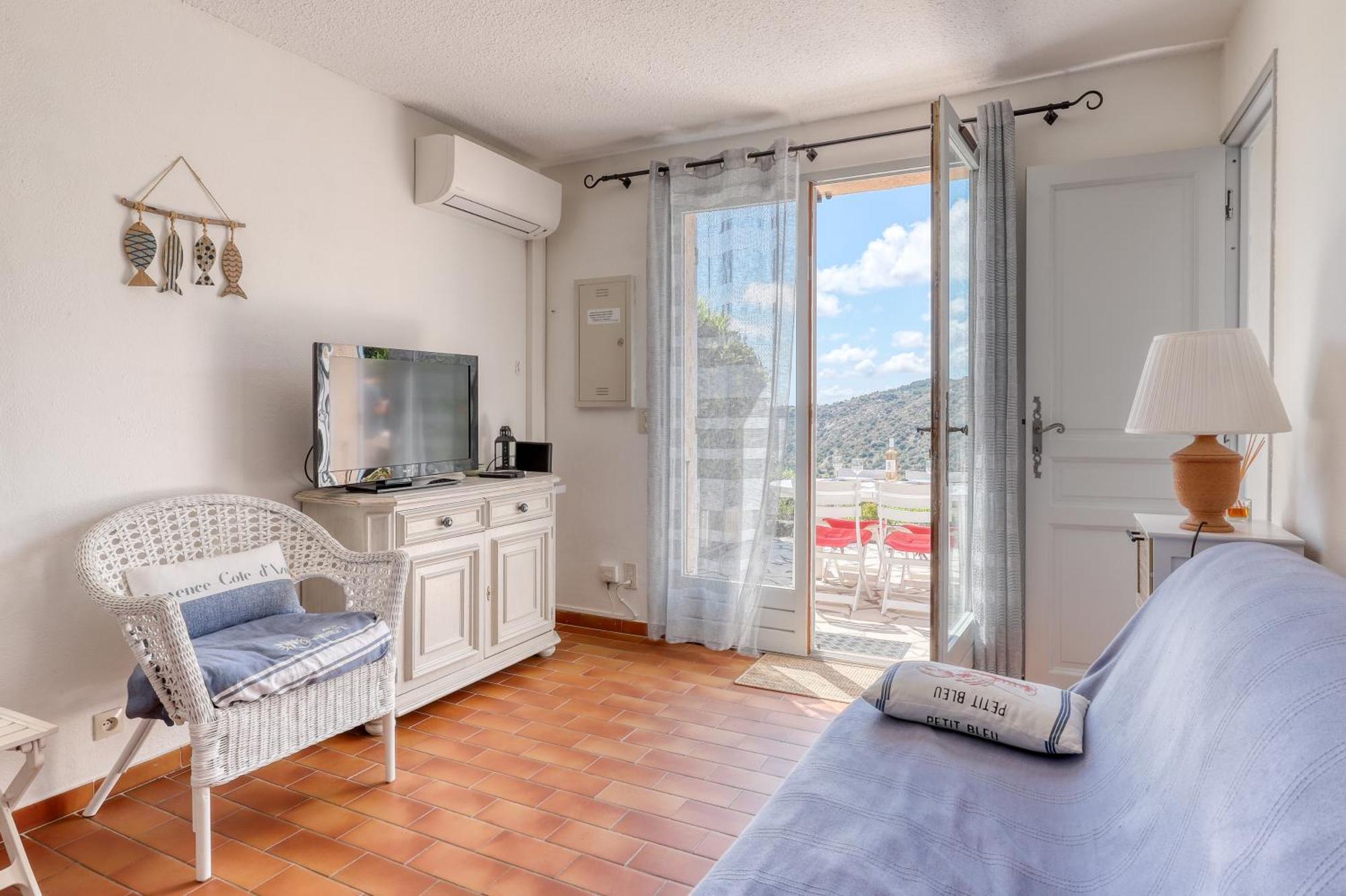 Exceptional View In Saint-Clair For 4 People Apartment Le Lavandou Exterior photo