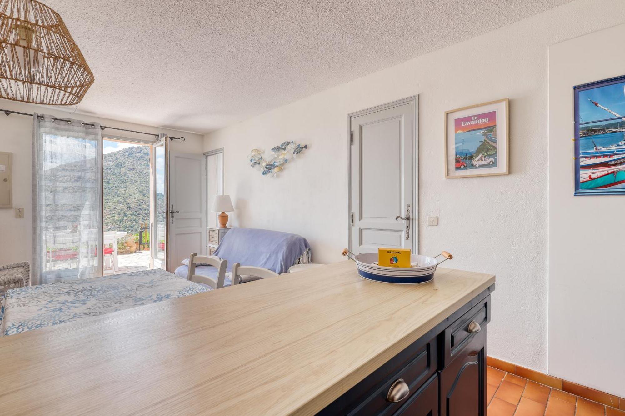 Exceptional View In Saint-Clair For 4 People Apartment Le Lavandou Exterior photo